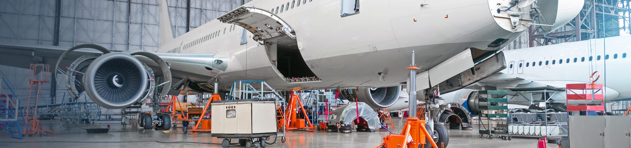 Maintenance of passenger aircraft in hanger